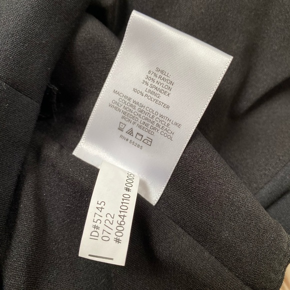 Express cropped one shoulder top size M - Picture 4 of 5